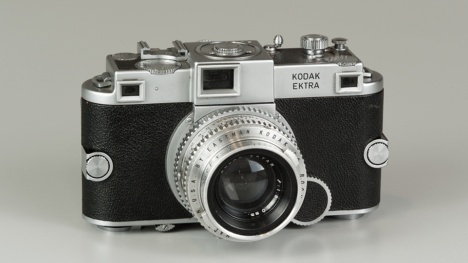Kodak-Extra-of-the-40s-had-a-long-base-mil-spec-sp[ilt-image-rangefinder-