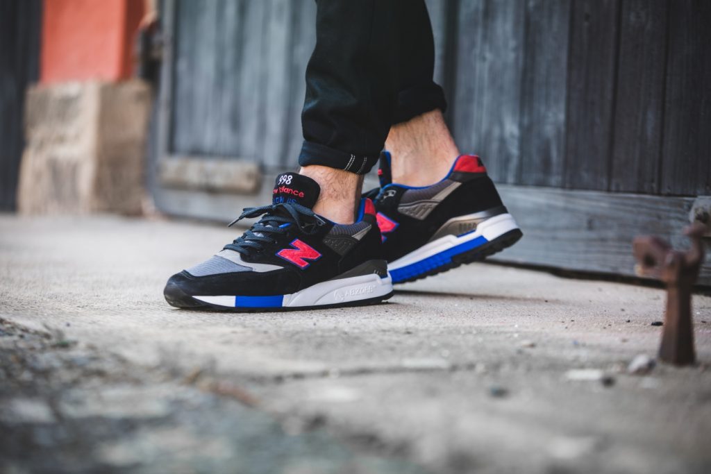 new-balance-m998cbl-made-in-usa-black-red-417201-60-8-mood-1
