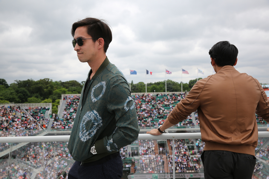 แฟชั่นหลุยส์ สก็อต, หลุยส์ สก็อต, แฟชั่นผู้ชาย, แต่งตัวไปเที่ยว