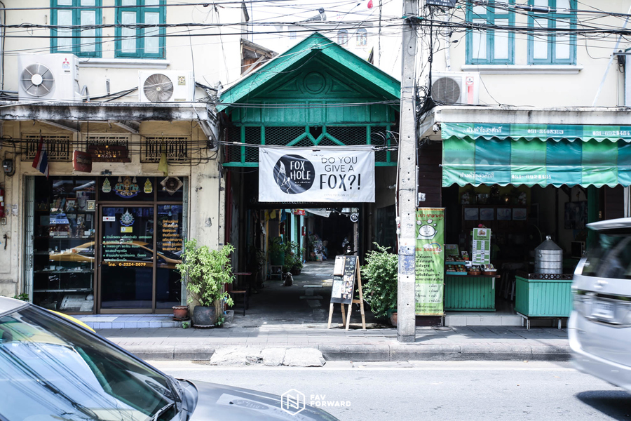 Foxhole BKK - Art Shelter Café, foxhole, ถนนตะนาว, คาเฟ่พระนคร