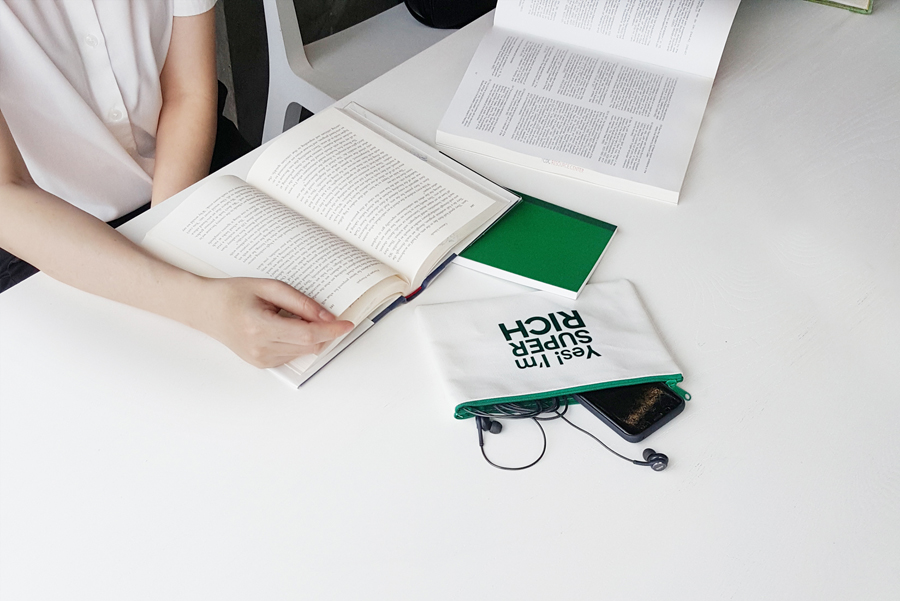 Superrich Green Forward