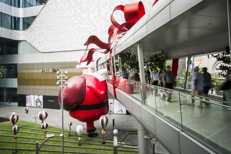 The Biggest Santa in South – East Asia